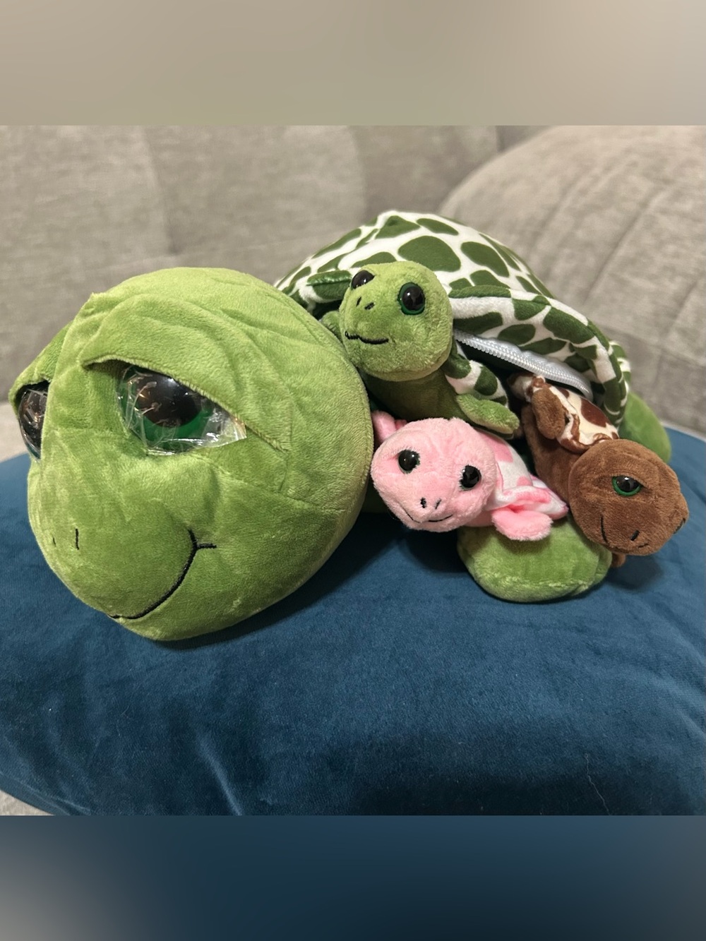 MorisMos Plush Sea Turtle with zippered pouch and 3 babies